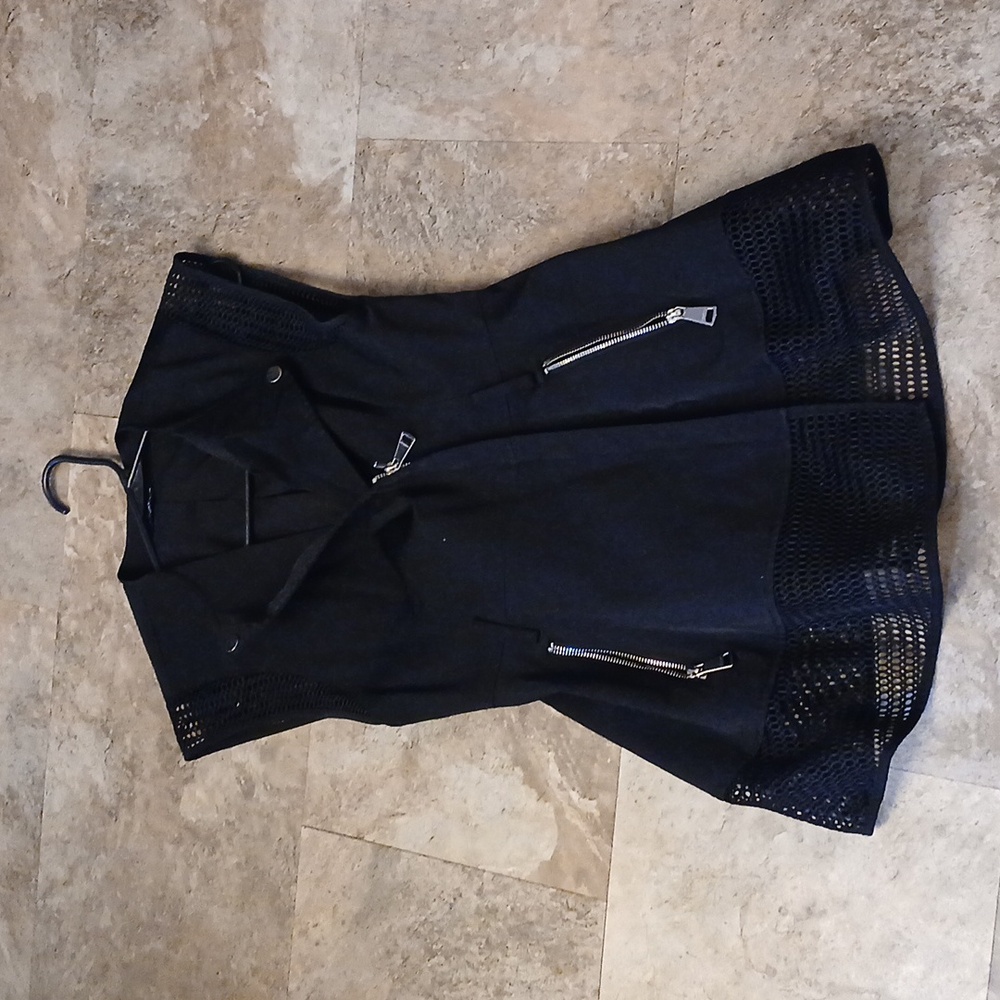 Bebe Sleevless Trench